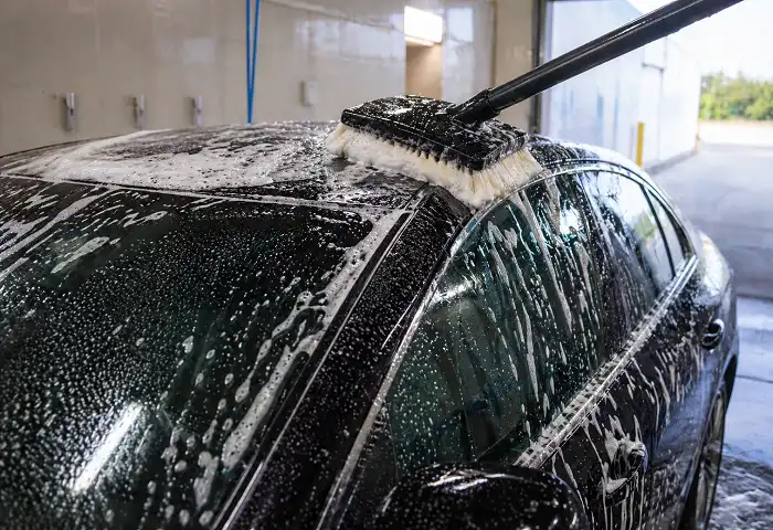 foam-brush-application-car-roof